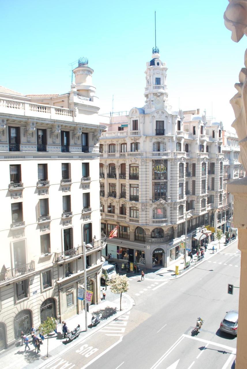 Hostal Galaico Madrid Exterior photo